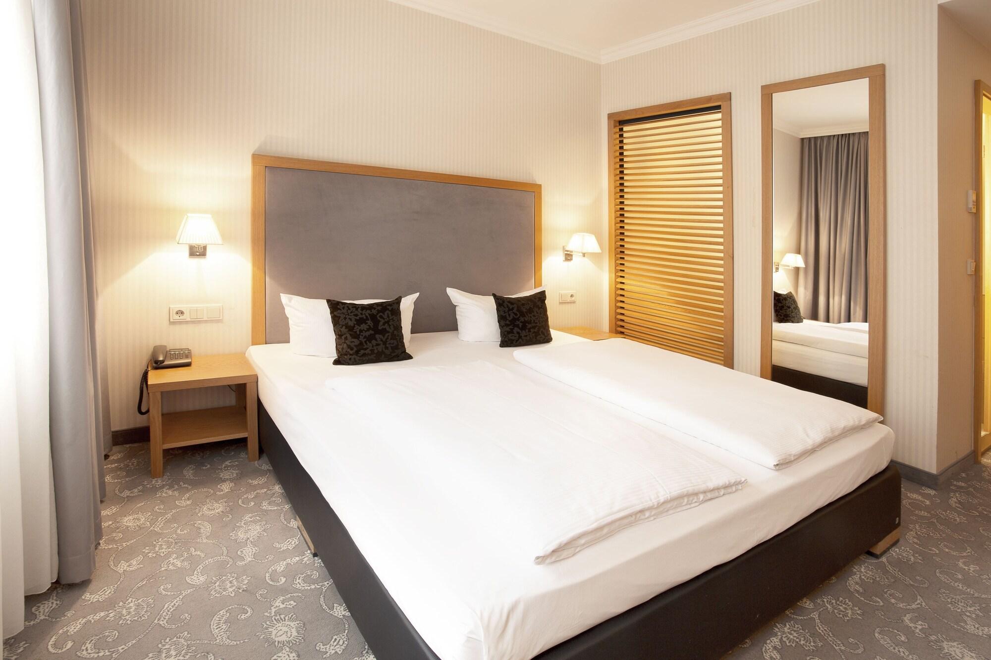 Townhouse Hotel Франкфурт-на-Майне Экстерьер фото