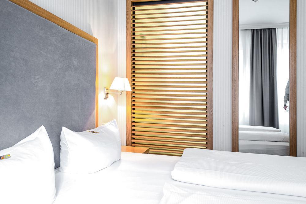 Townhouse Hotel Франкфурт-на-Майне Экстерьер фото